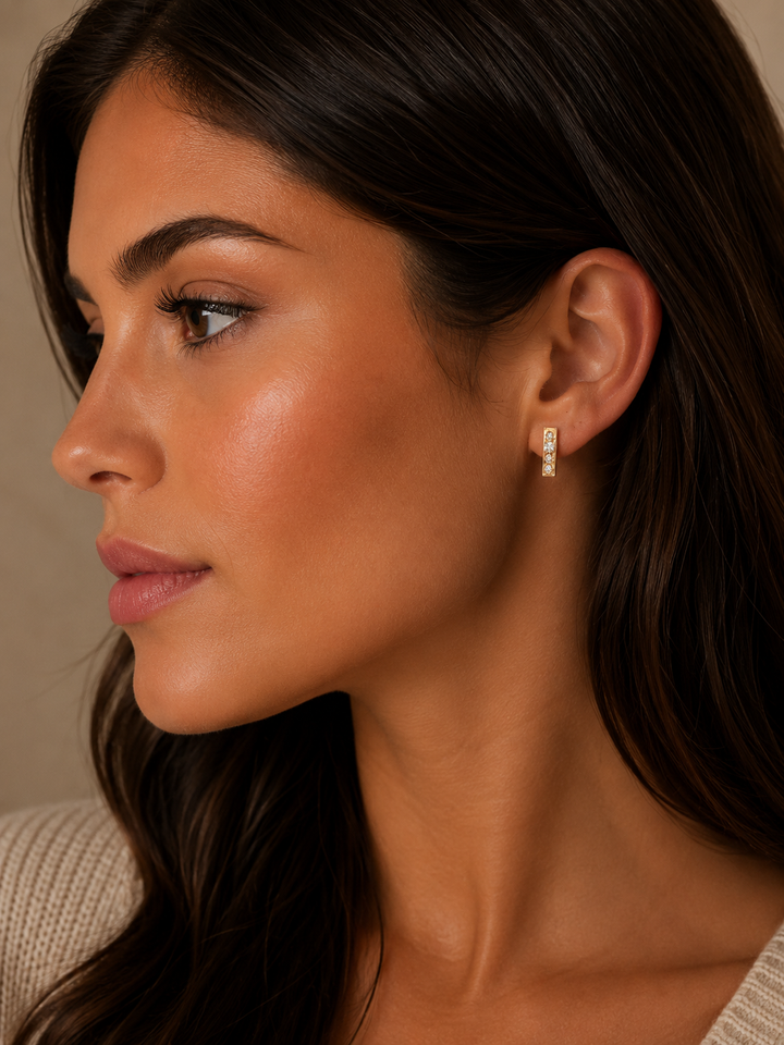 Mila bar stud earring