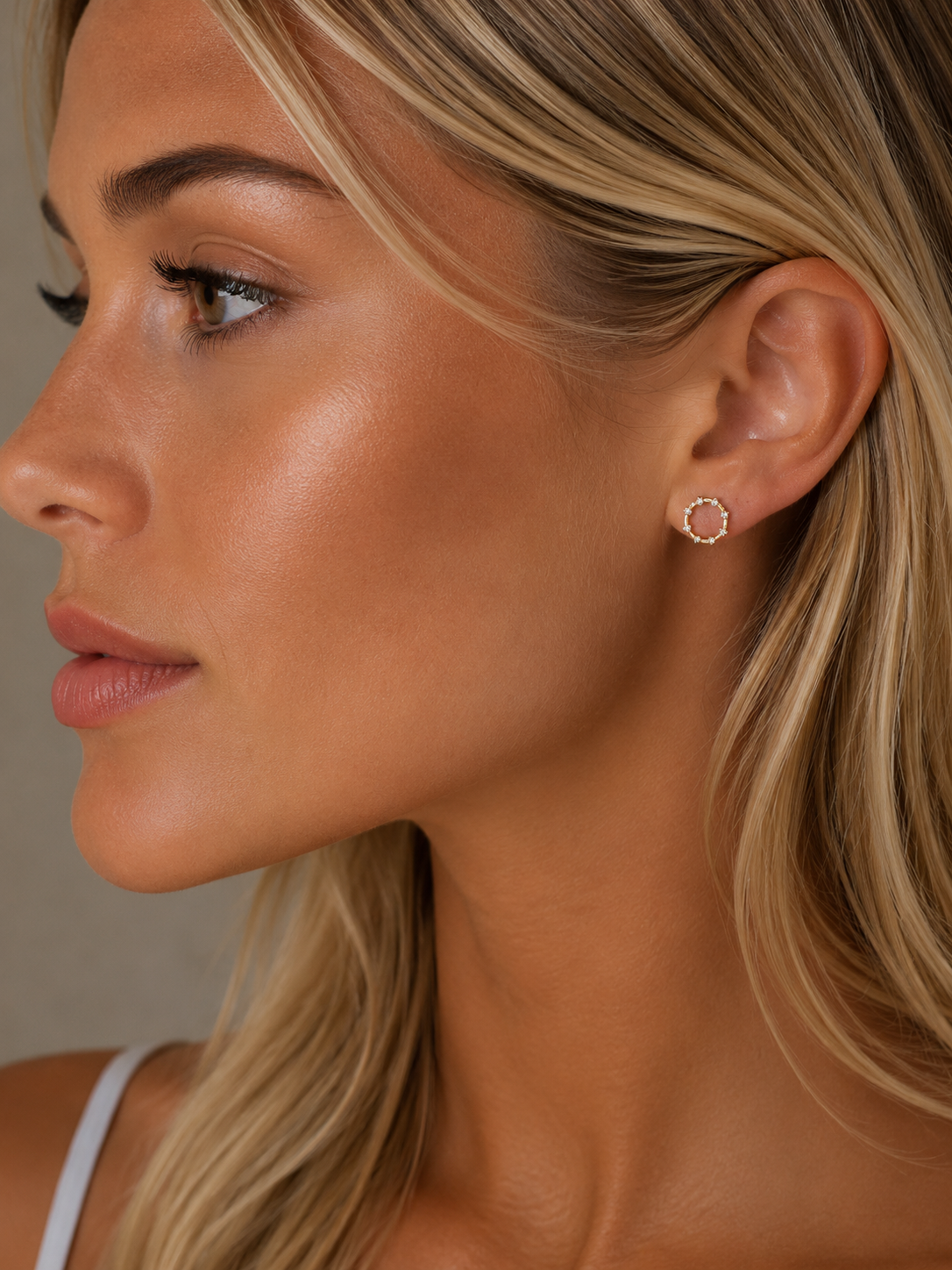 Charlotte circle stud earring