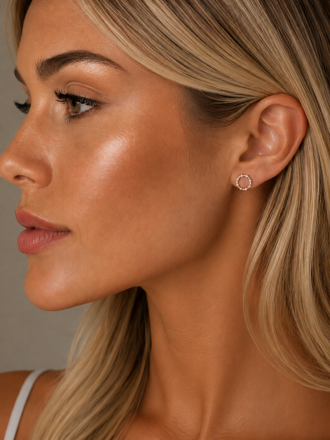 Charlotte circle stud earring