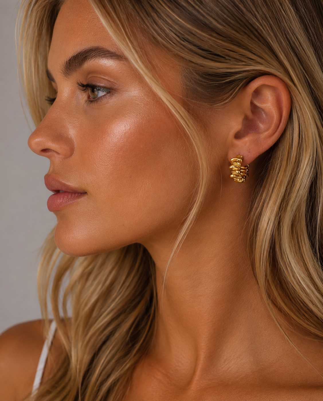 Mia Freeform Hoop