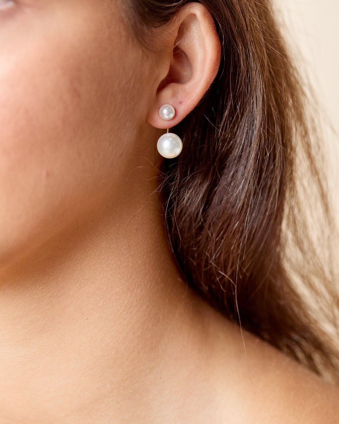 Clara floating earring
