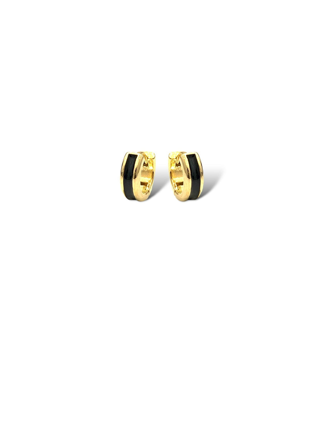 Ellie huggie earring