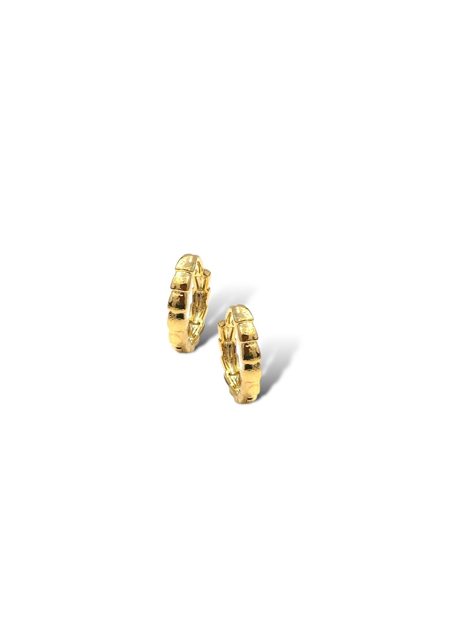 Emma small huggie earring