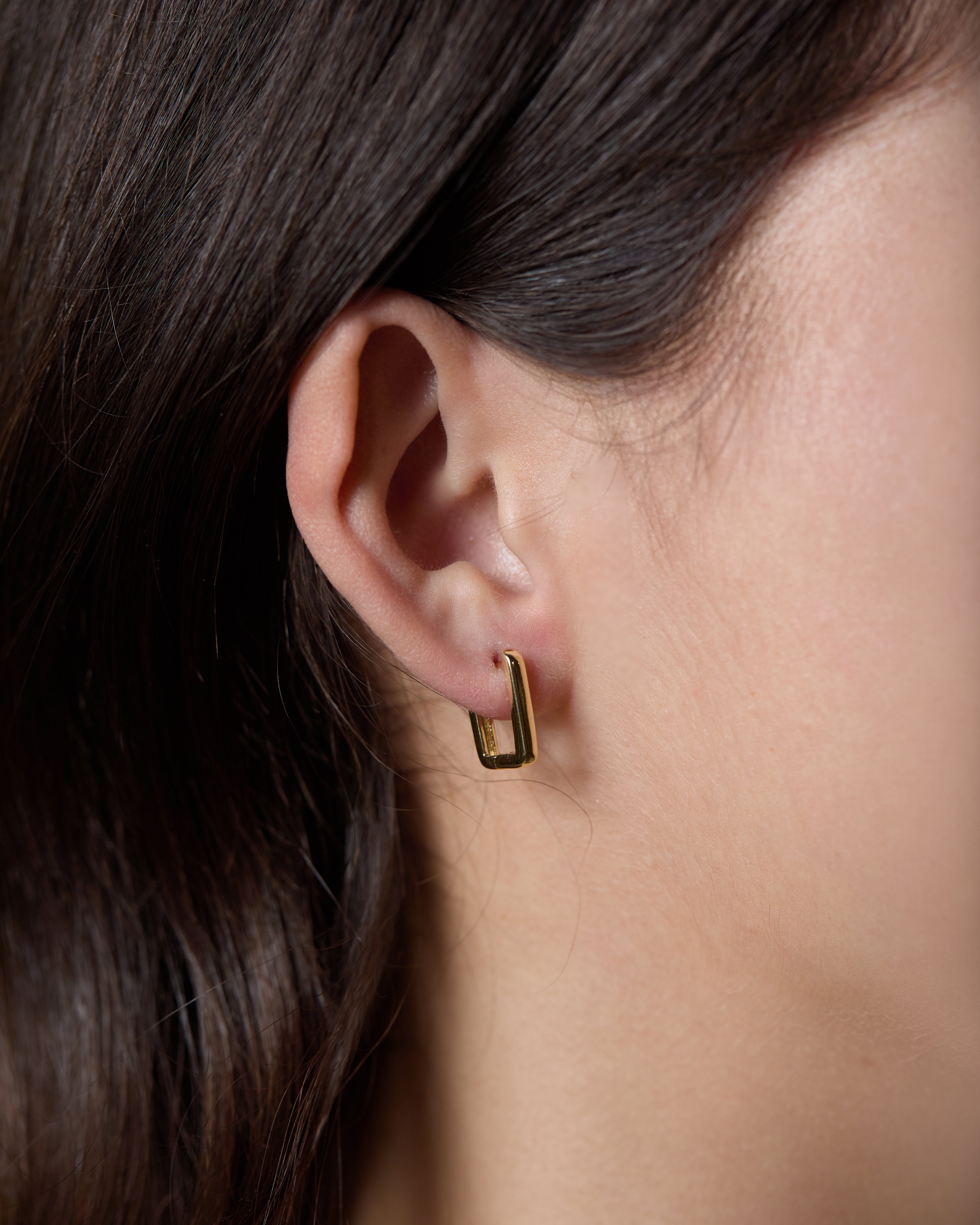 Zoey rounded rectangular huggie earring