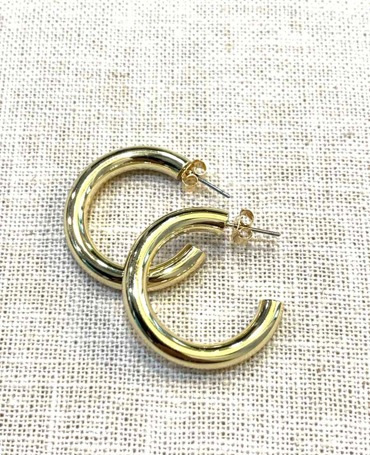Olivia high polish hollow hoop 1 1/8" diameter