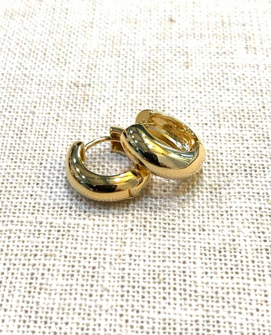 Olivia high polish hollow huggie 5/8" diameter